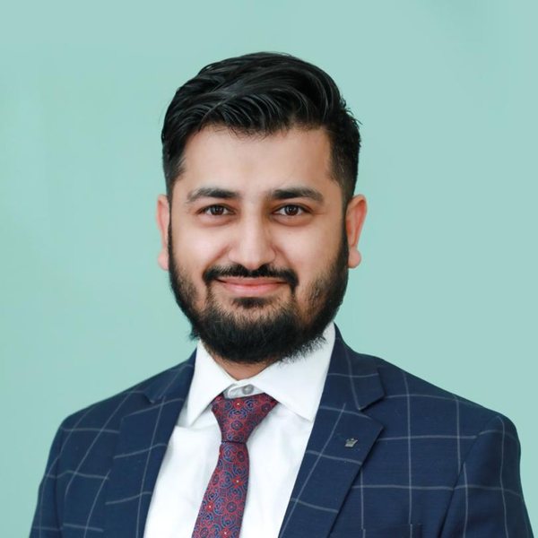 Dr. Pankaj Ritwal, Prosthodontist at Mahavirai Dental and Medical Care